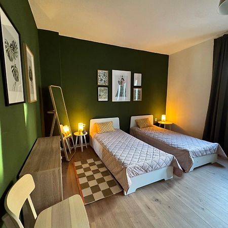 Big Apartment With Parking, 30 Min To Duesseldorf Duisburg Exterior photo